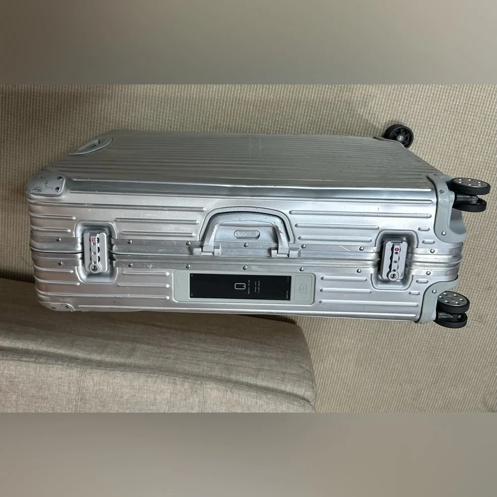 Rimowa Topas ALUMINUM 32